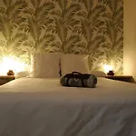 Mirador De *